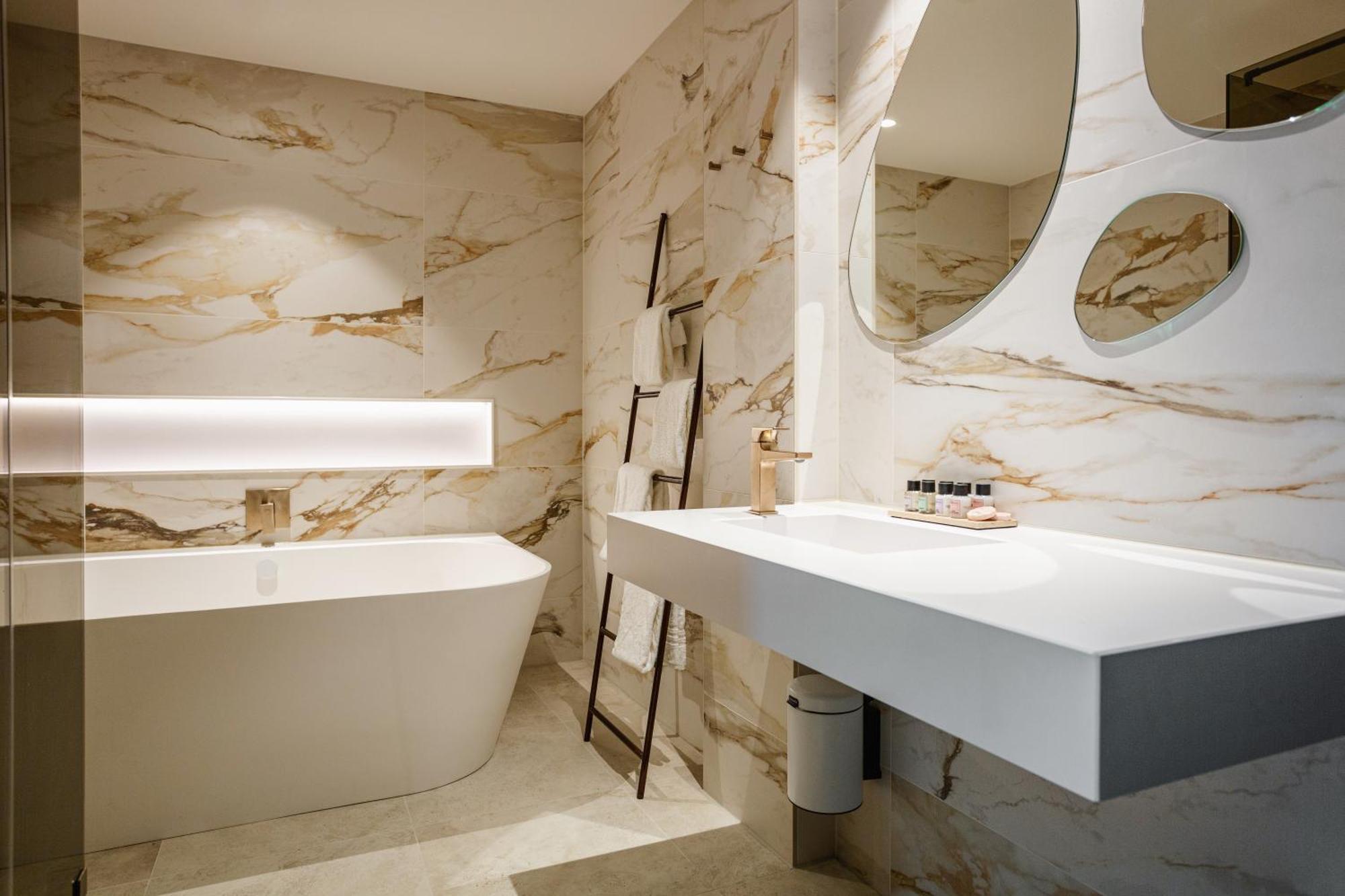 Van Der Valk Hotel Eindhoven-Best Esterno foto
